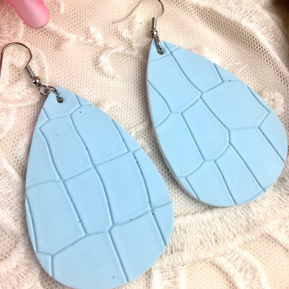 eclectic style Jewelry - 🌸STUNNING POWDER BLUE FAUX LEATHER EARRINGS.🌿